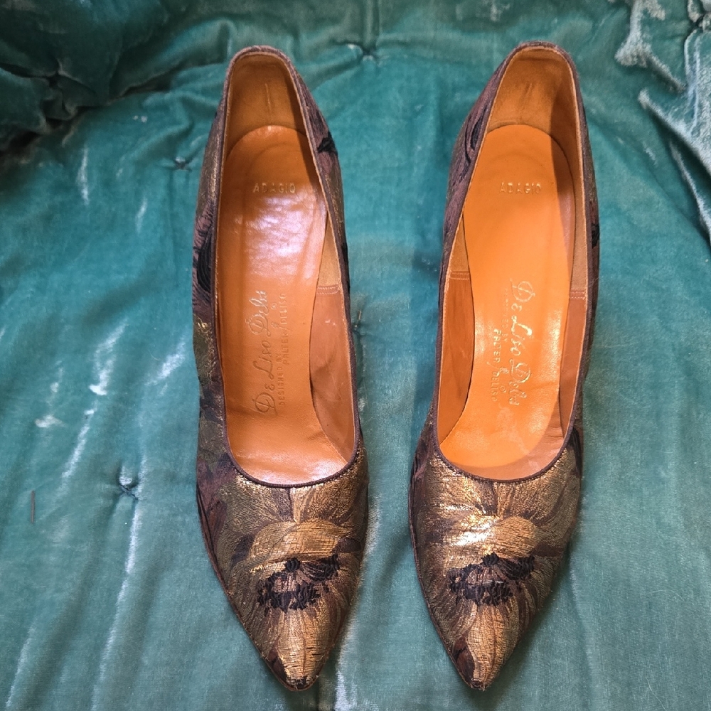 Elegant Gold and Black Women's Heels